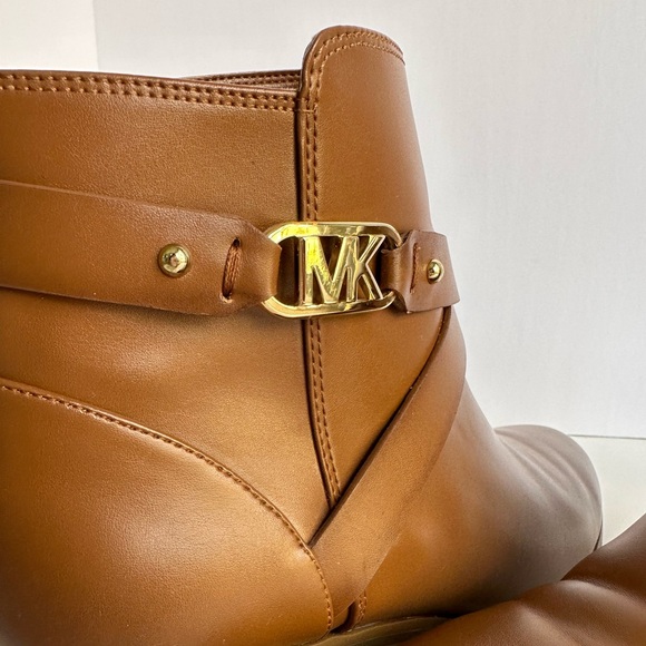 Michael Kors booties - Picture 9 of 14